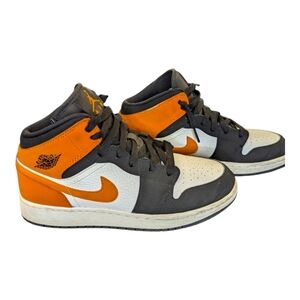 Nike Air Jordan 1 Mid Se US6.5y EUR39‎ black white sneaker orange
